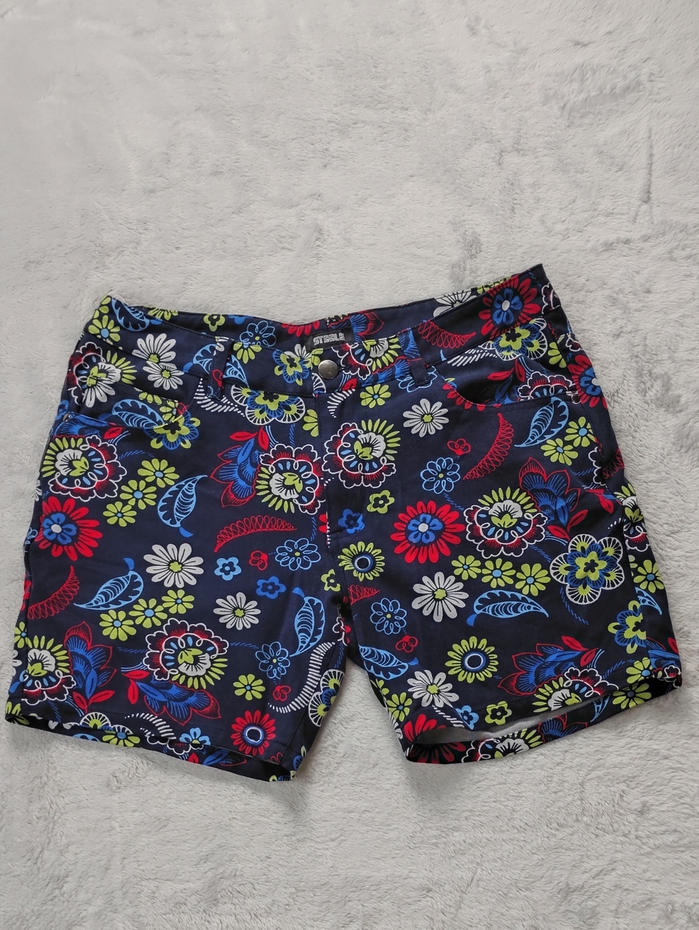 St33le Navy with Multicolored Floral Print Five Pocket Stretch Shorts Size 31